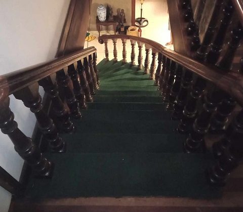 carpet-runner-stairs-1
