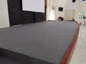 Stage carpet tiles